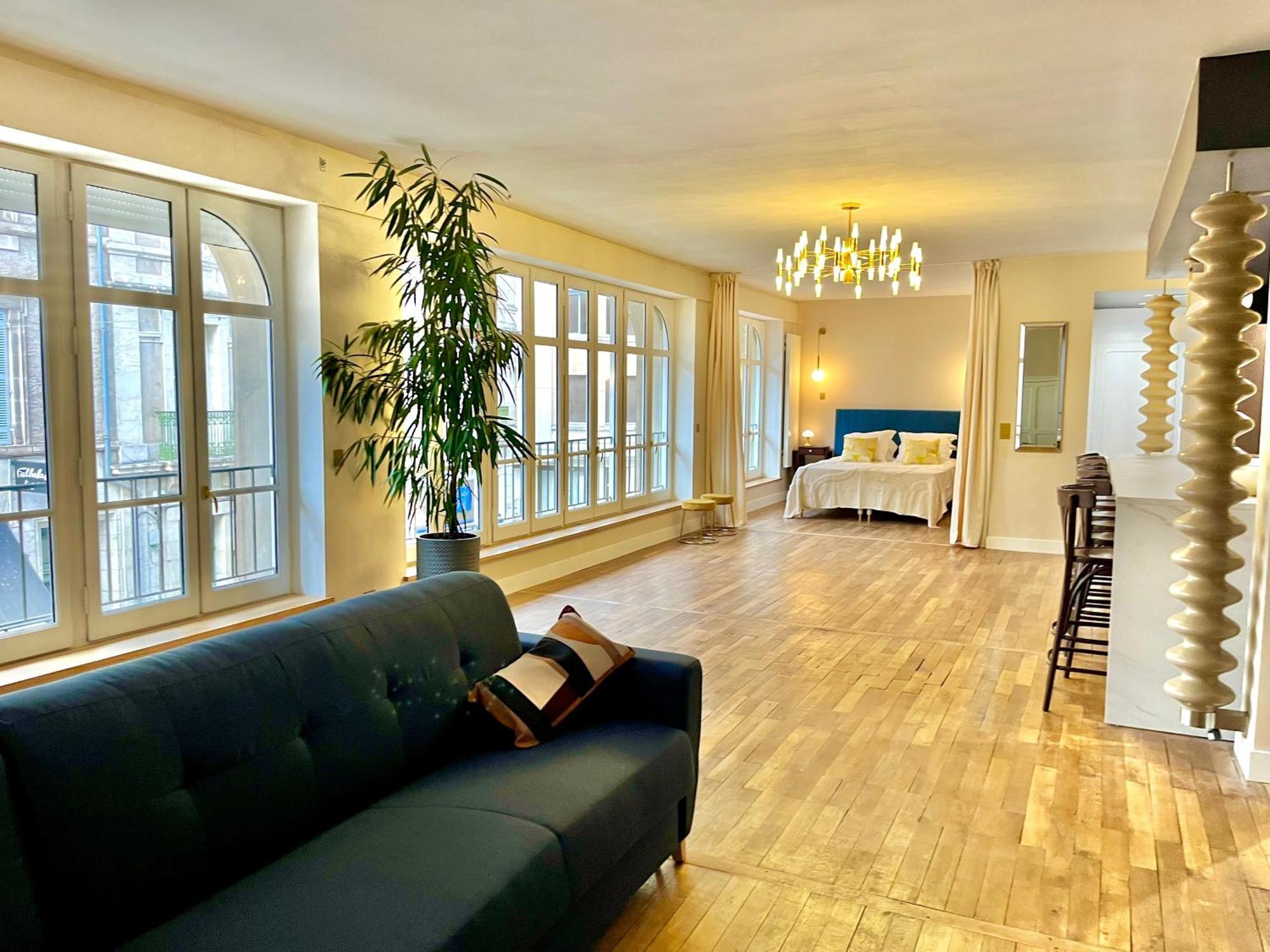 Loft Me - Entre Art Deco Et Loft A L'Americaine เปรีเกอ ภายนอก รูปภาพ